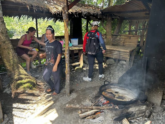 Traditional market in the Bukit Lawang area